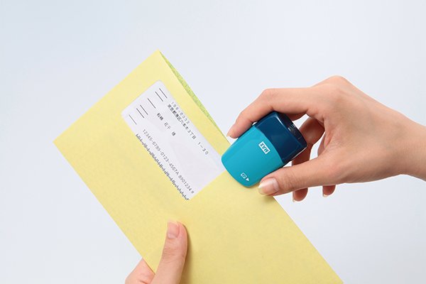画像4: 一人二役！レターオープナー付きの個人情報保護用ローラー式スタンプ【スタンプコロレッタ】 (4)